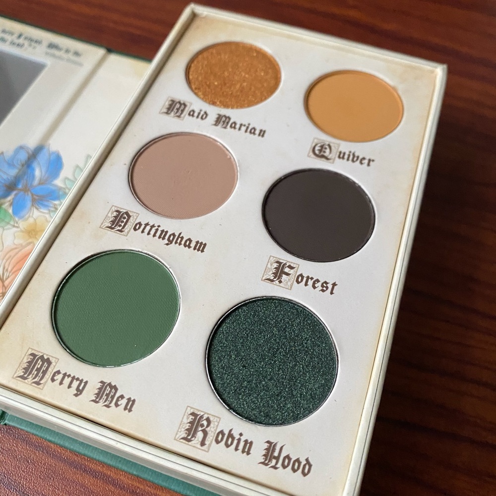 Fairytale Storybook Eyeshadow Palette in Green